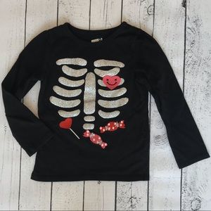 💕4T Crazy 8 Halloween shirt with candy!